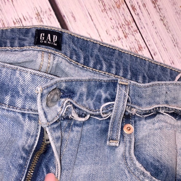 Gap distressed raw hem jeans size 30 - Picture 2 of 8